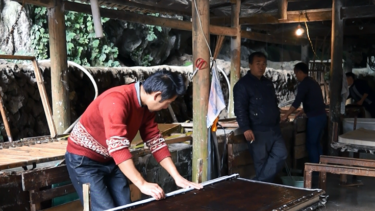 Protecting and Developing Traditional Papermaking Skills